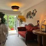 Hotel-restaurant Berghof Отель Johannesberg
