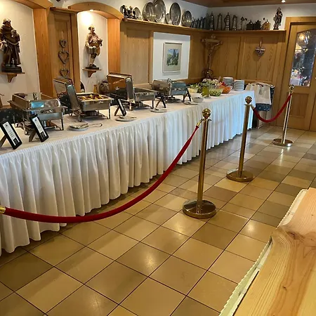 فندق Hotel-restaurant Berghof Johannesberg