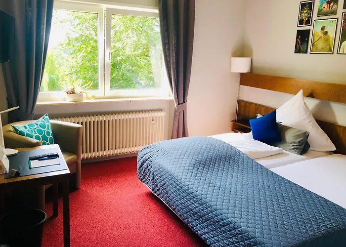 ホテル Hotel-restaurant Berghof 2*