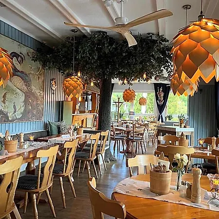 Hotel-restaurant Berghof 2* Johannesberg